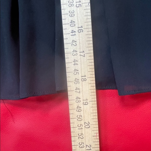 LOFT Medium Black Pleated Front/Back Elastic Wide Band Lined Skirt - Picture 10 of 12